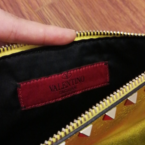 Valentino Clutch - Picture 6 of 6